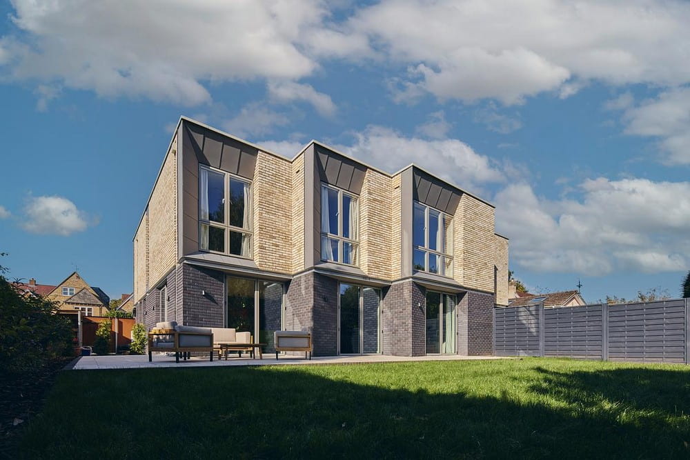 Sunnymead Twosome / Adrian James Architects