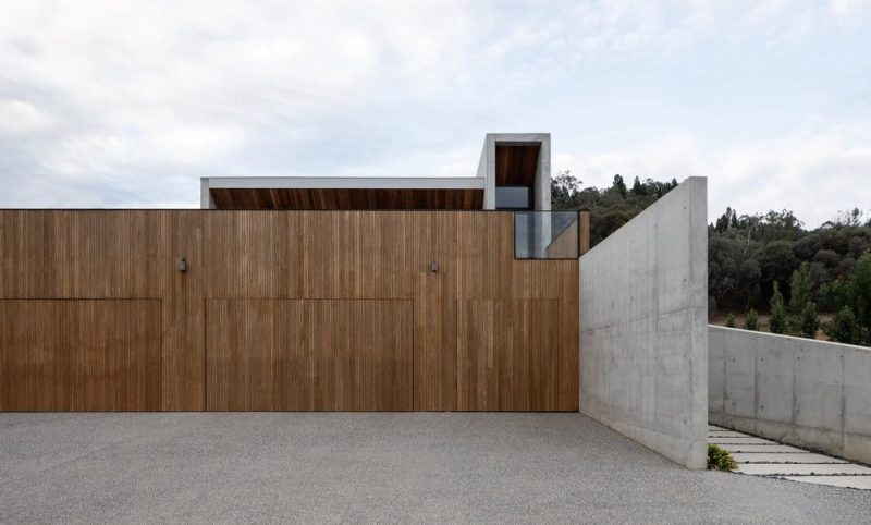 Blade House / Tecture