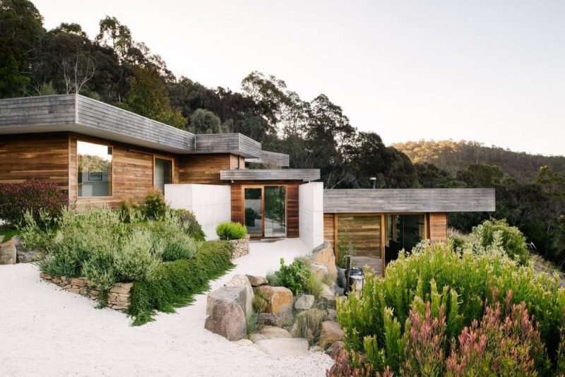 Cataract Gorge House / Plain Architecture