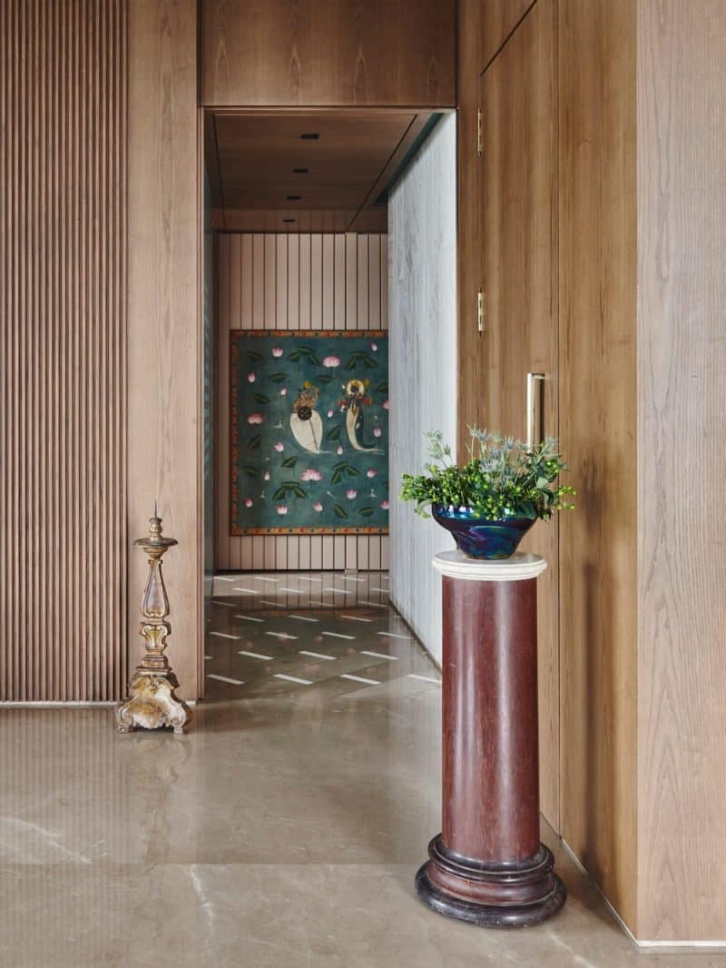 Apartment VIII by Kiran Gala & Associates