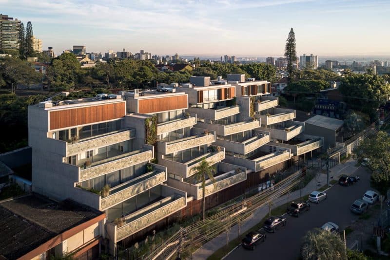 Suspended Houses / OSPA Arquitetura e Urbanismo