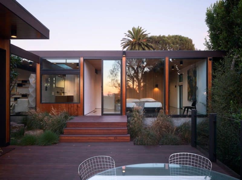 Malibu Glass Box House by Klopf Architecture