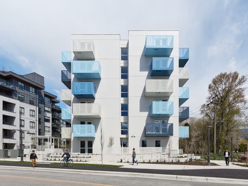 Salal Apartments / Office Of Mcfarlane Biggar Architects + Designers
