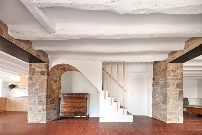 Renovation of a farmhouse in Granera