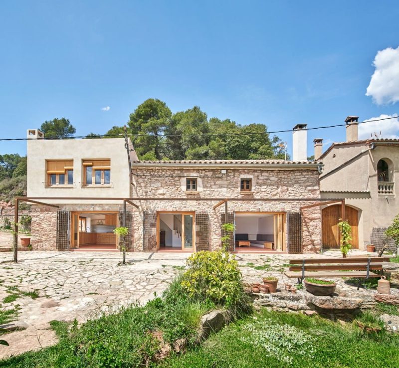 Renovation of a farmhouse in Granera