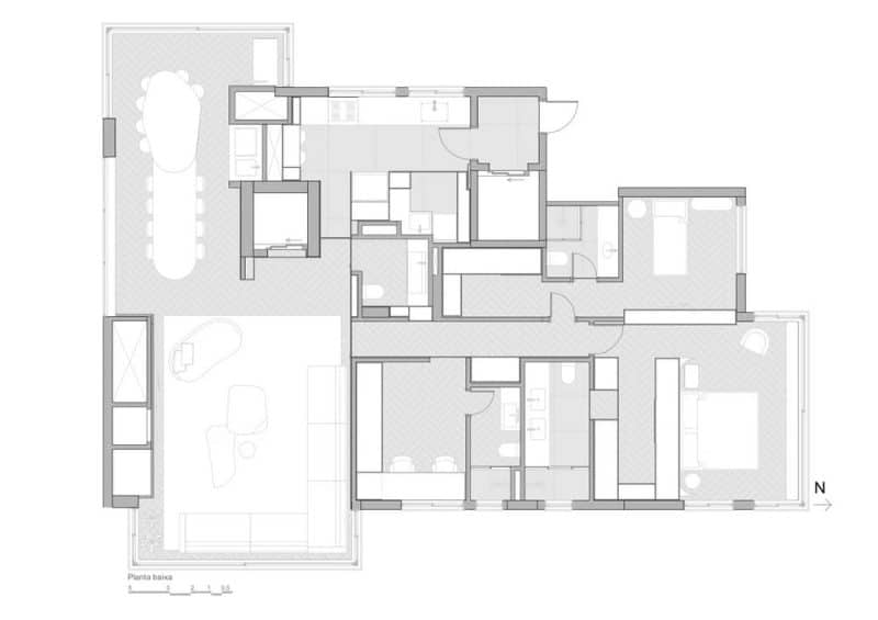 CR Apartment / Studio Bloco Arquitetura