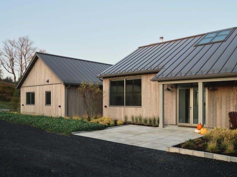 Le Pâturage Residence / Muuk Architecture