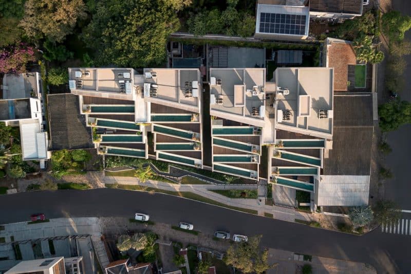 Suspended Houses / OSPA Arquitetura e Urbanismo