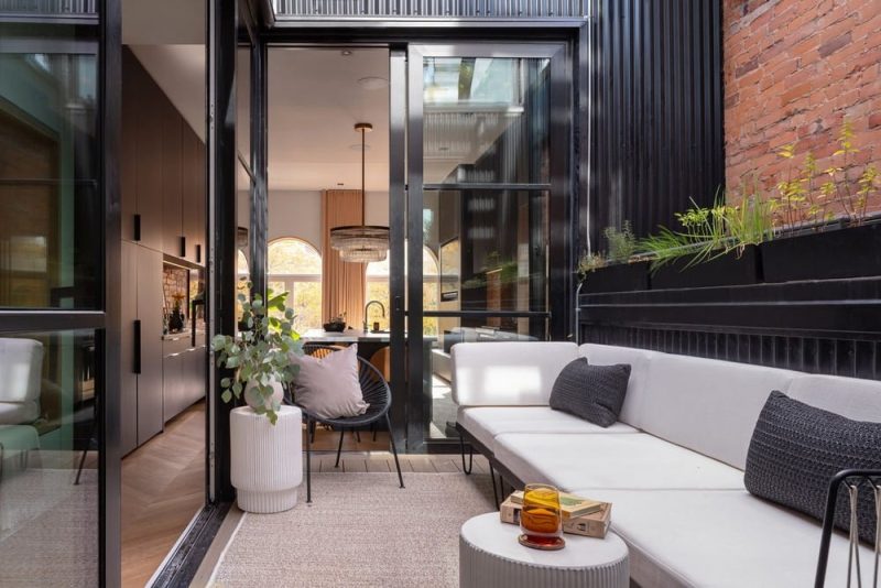 Dundas West Mixed Use Building / VFA Architecture + Design