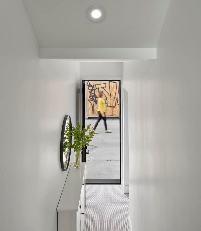 Trinity Bellwoods Laneway House / Solares Architecture