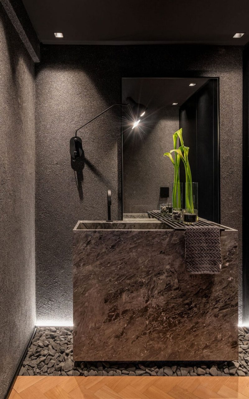 CR Apartment / Studio Bloco Arquitetura