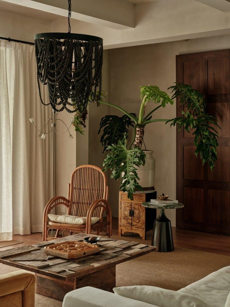 A Workspace That Feels Like Home by UY DESIGN