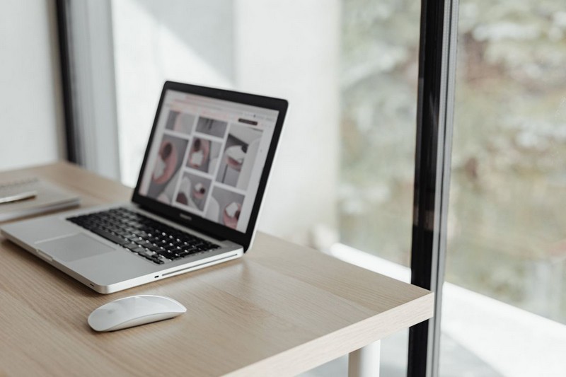 Designing Home Offices with Style: Why Glass Partitions Are the Perfect Solution