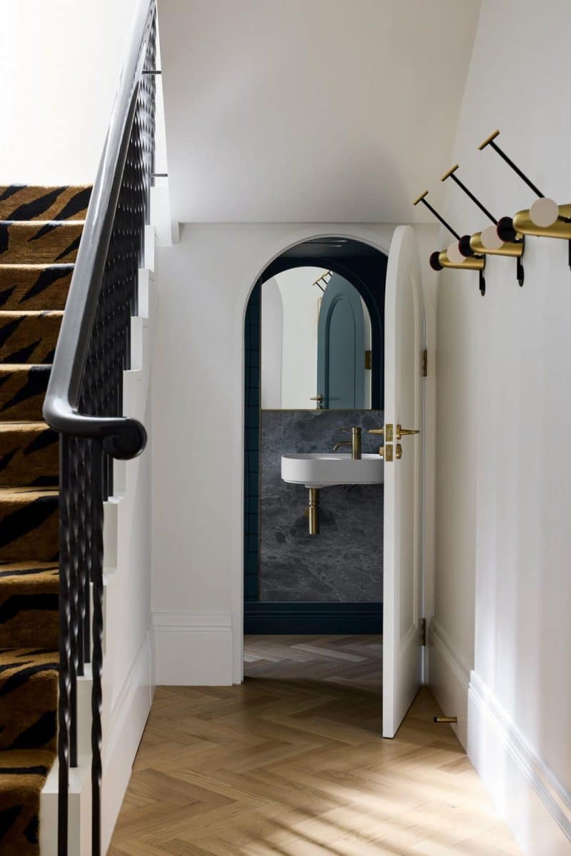 Armadale House / Taylor Knights