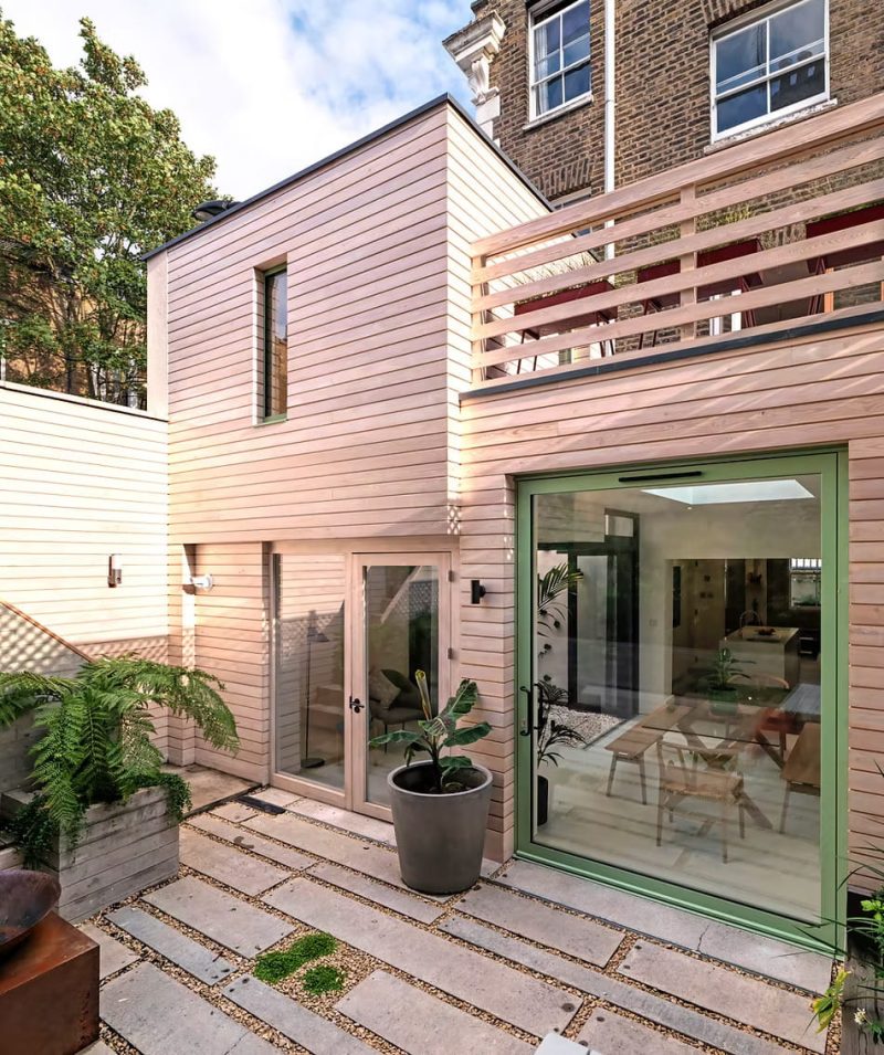 Victoria Park Maisonette / ZCD Architects
