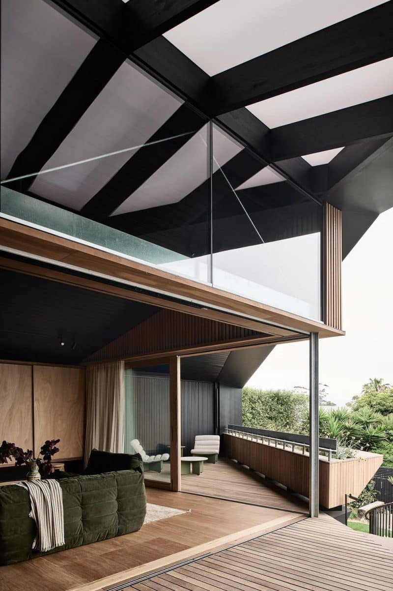 balcony