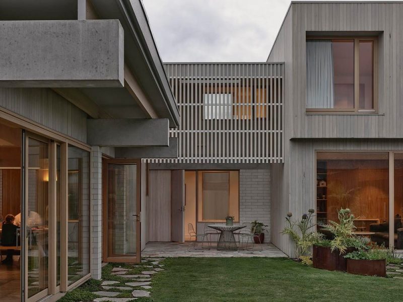Home Pavilion / MRTN Architects
