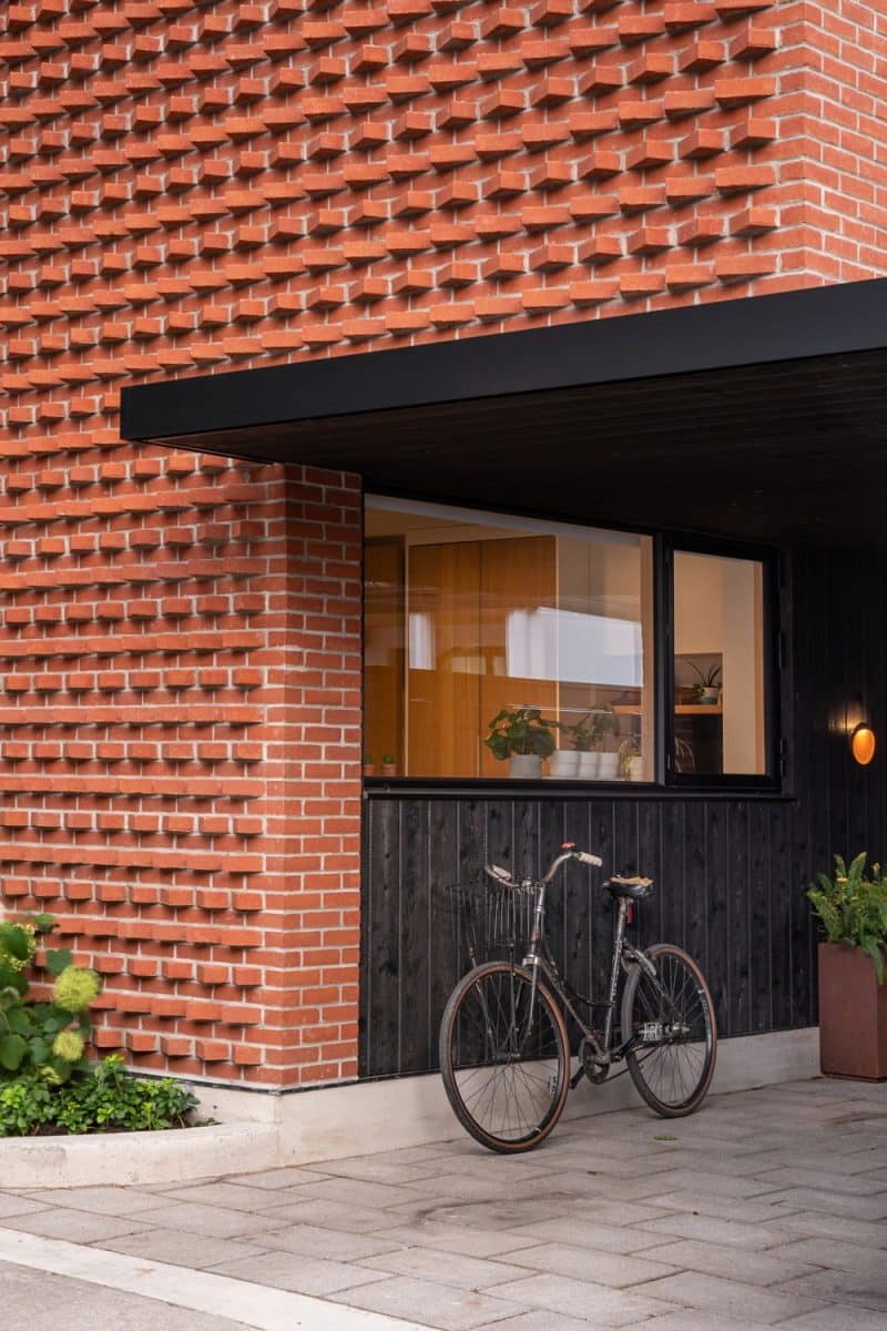 Garden Laneway House / Williamson Williamson