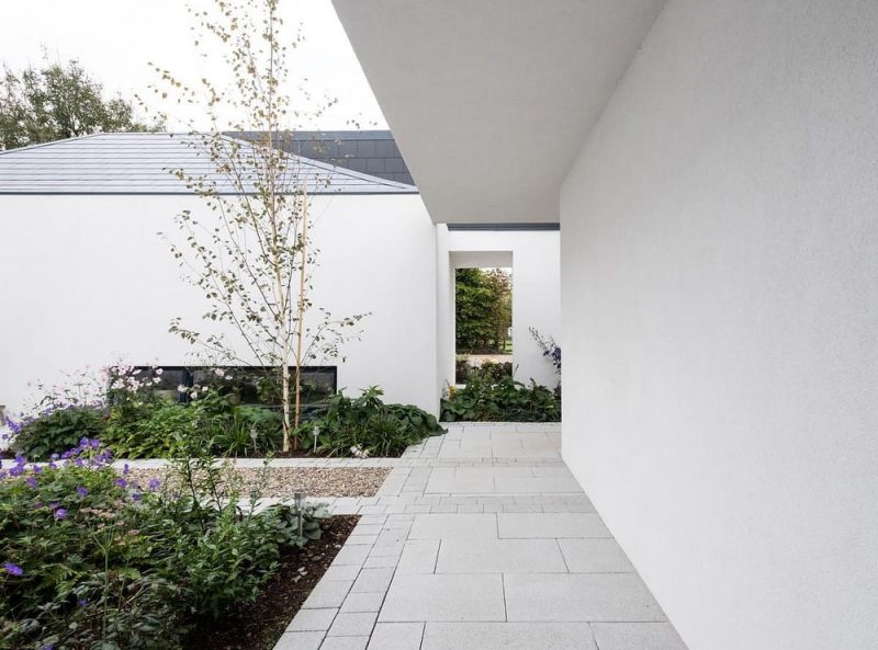 Seoidin Courtyard House / DUA