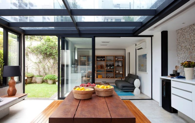 Cidade Jardim Apartment / Carla Dichy Arquitetura