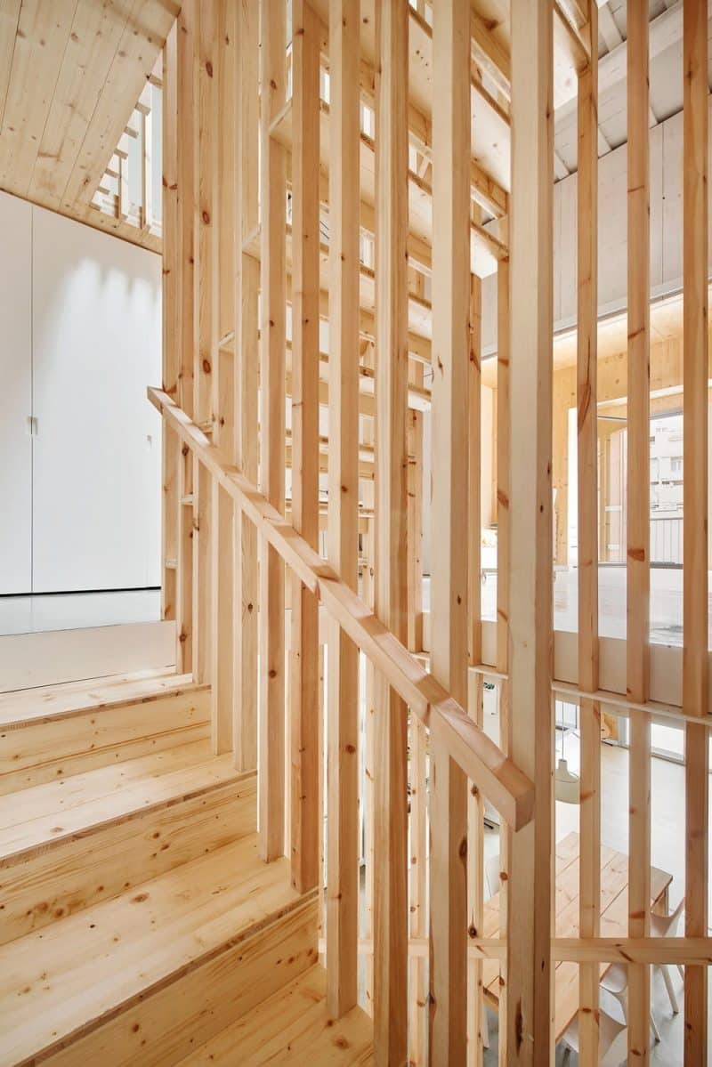 Terrassa Row House Renovation / Vallribera Noray Arquitectes