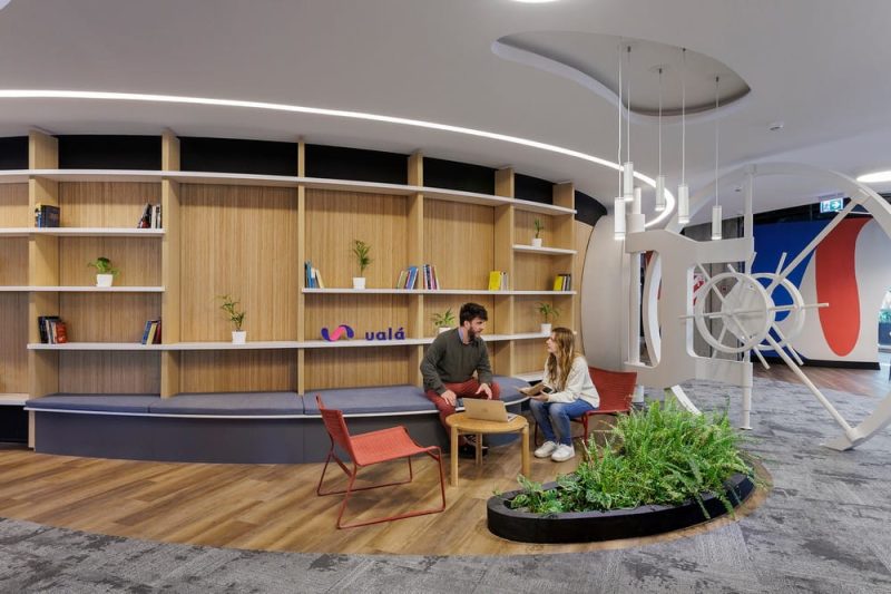 Ualá Office / Contract Workplaces