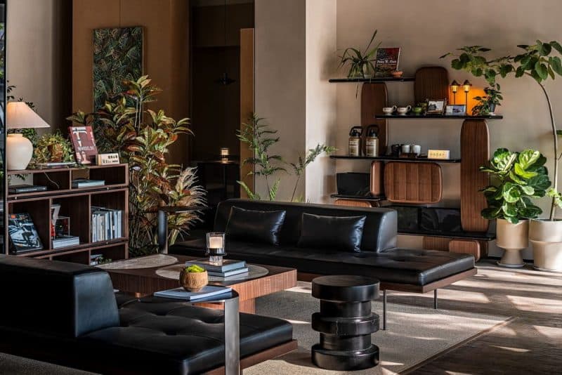 BOFF Coffee – A Versatile Community Space in Shenzhen