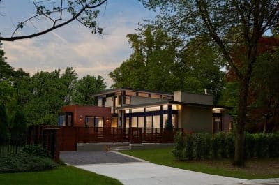 Corner Courtyard Residence / Wiedemann Architects