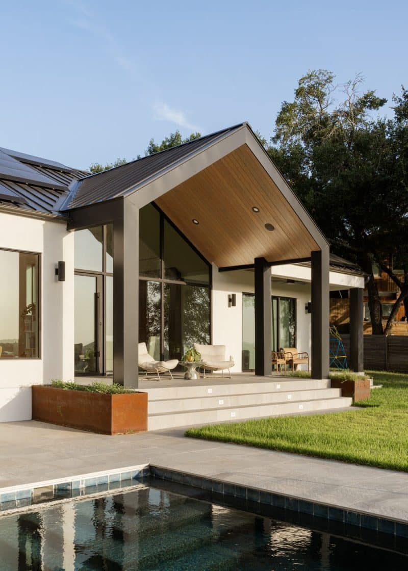 Aqua Verde House by DK Studio