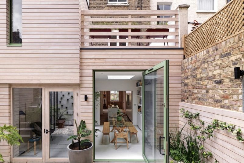 Victoria Park Maisonette / ZCD Architects
