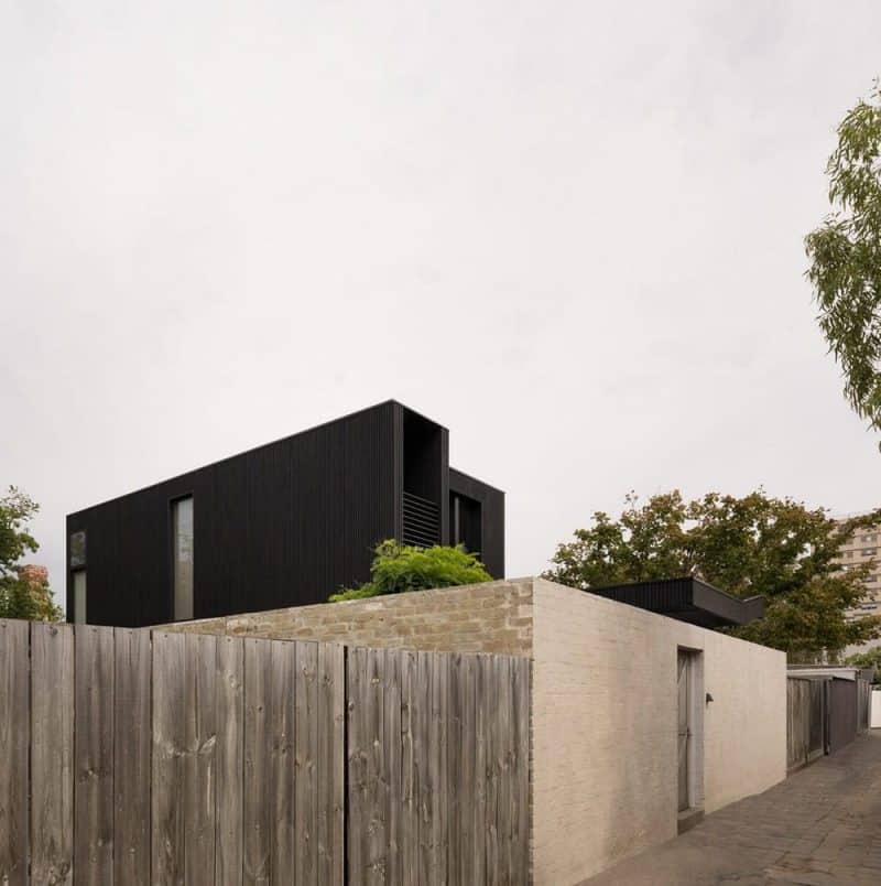 Borrowed Garden House / Topology Studio