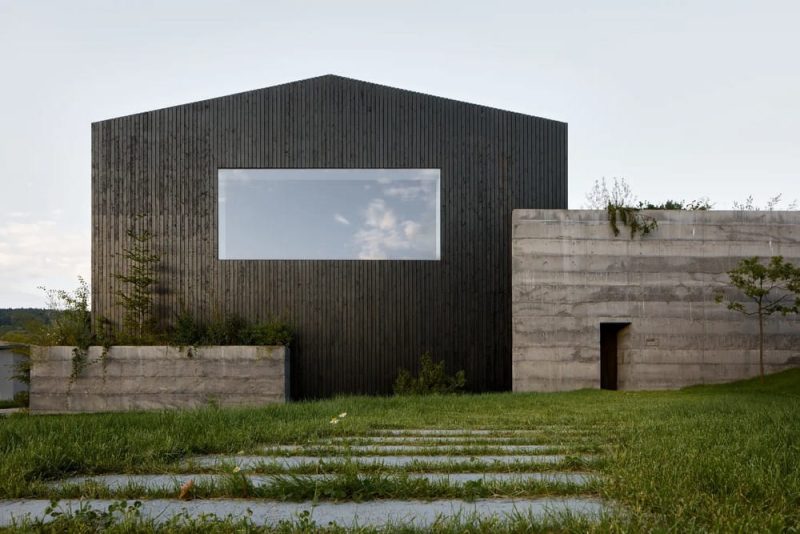 Janošík Headquarters and Showroom / Jakub Janošík