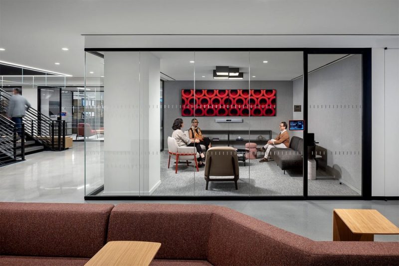 JLL Headquarters / TPG Architecture