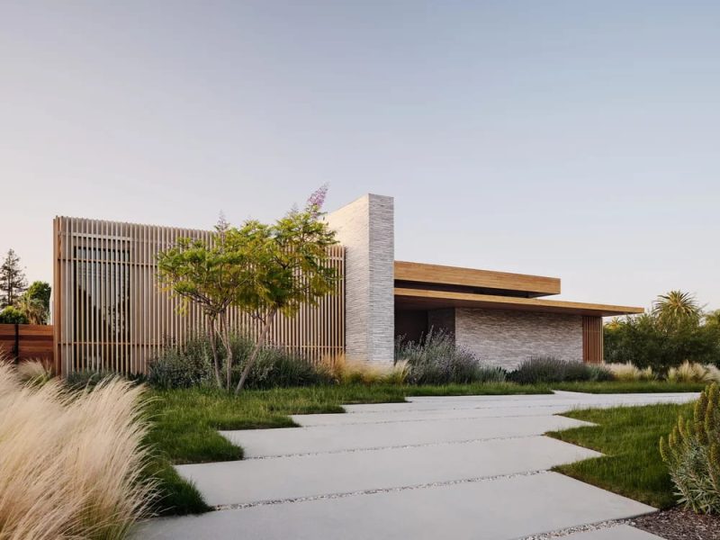 Walnut House / Walker Workshop