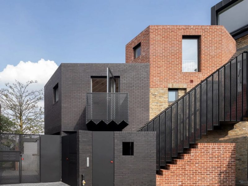 Catford Housing / Tsuruta Architects