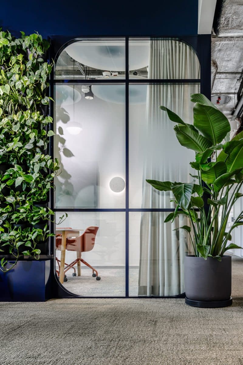 Energy Industry Company Office / we are workplace