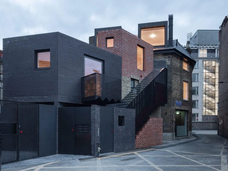 Catford Housing / Tsuruta Architects