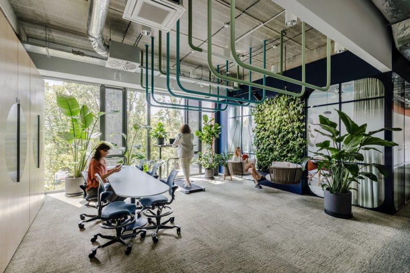 Energy Industry Company Office / we are workplace