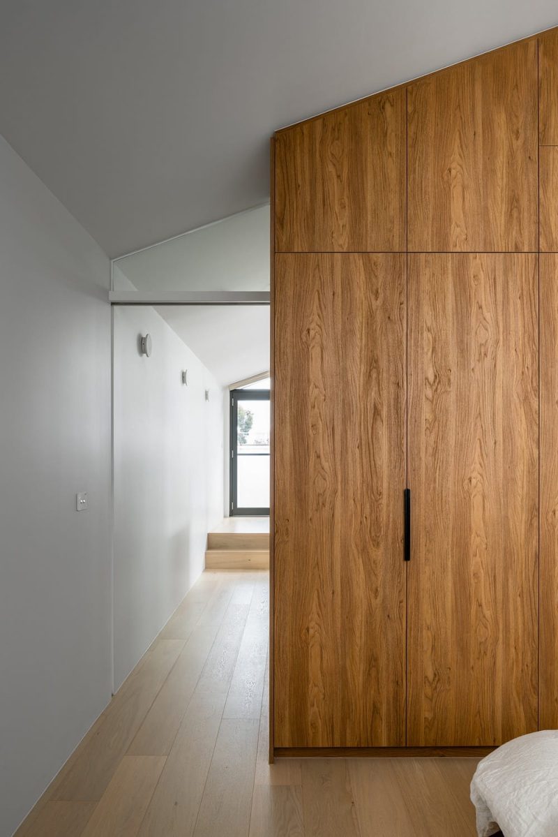 Millimetre House / Urban Creative Studio