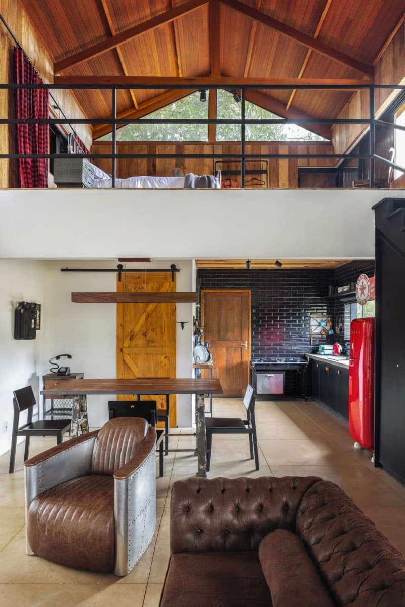 Casa Celeiro / Rodra Arquitetura