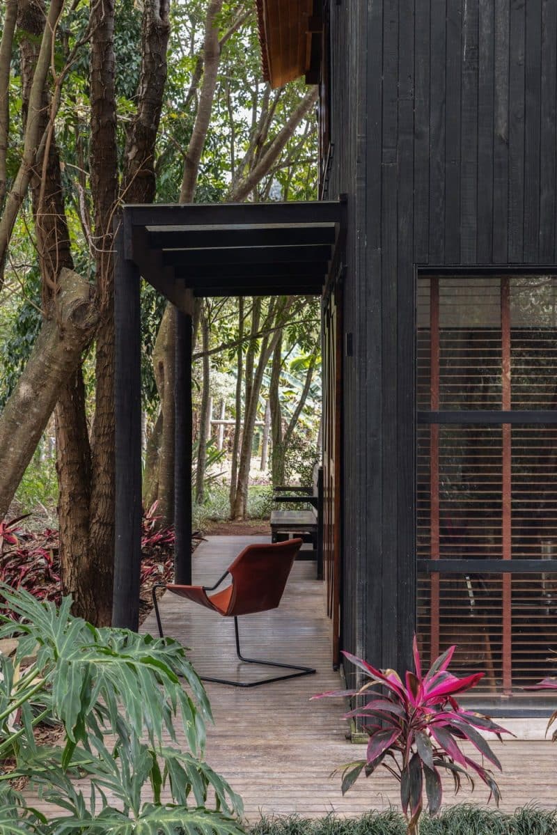 Casa Celeiro / Rodra Arquitetura
