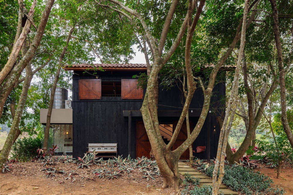 Casa Celeiro / Rodra Arquitetura