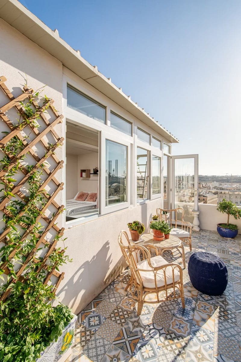 balcony