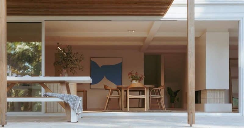 Four Bayes Beach House / buck&simple