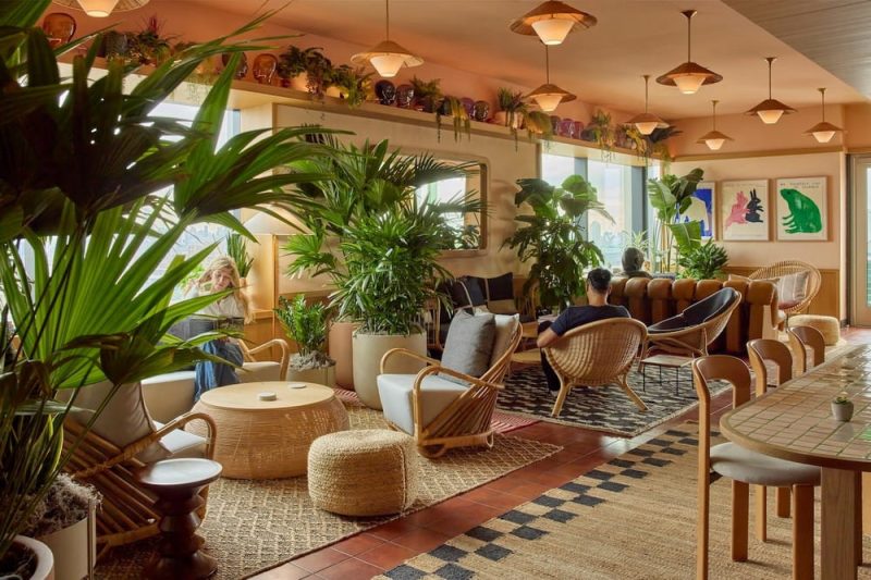 lounge