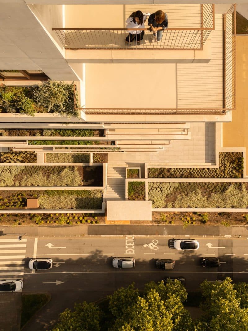 balcony