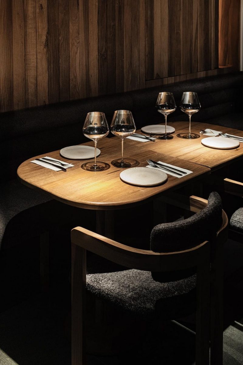 ZUK Restaurant / Muro Studio