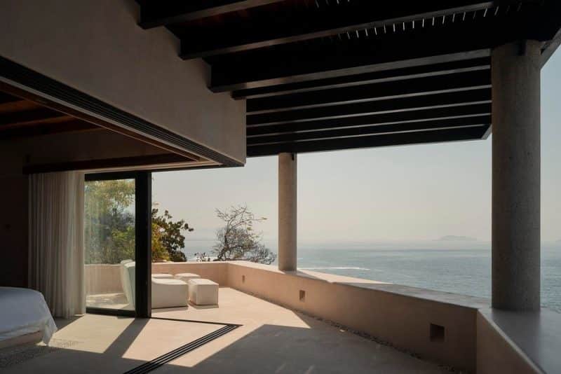 Casa Yuri / Zozaya Arquitectos