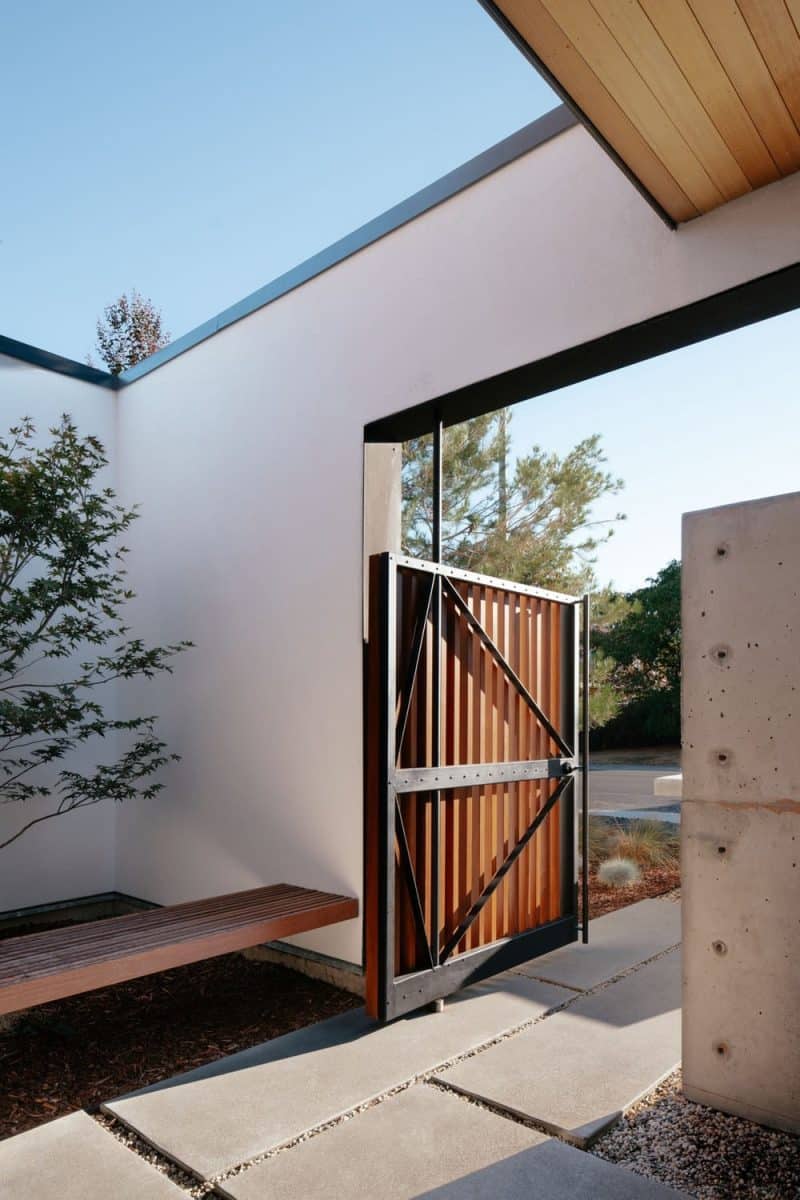 Cupertino Courtyard House / SHED Architecture