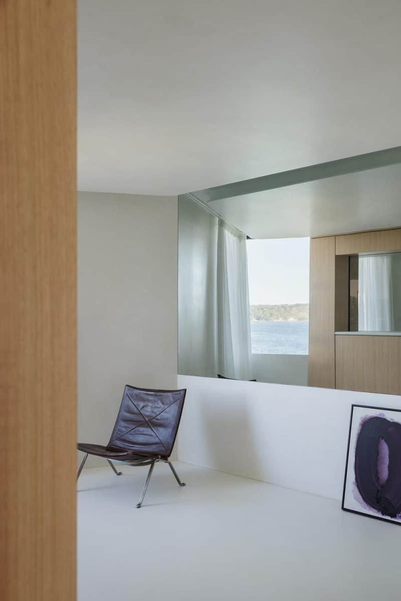 Darling Point Waterfront Apartment / Studio ZAWA